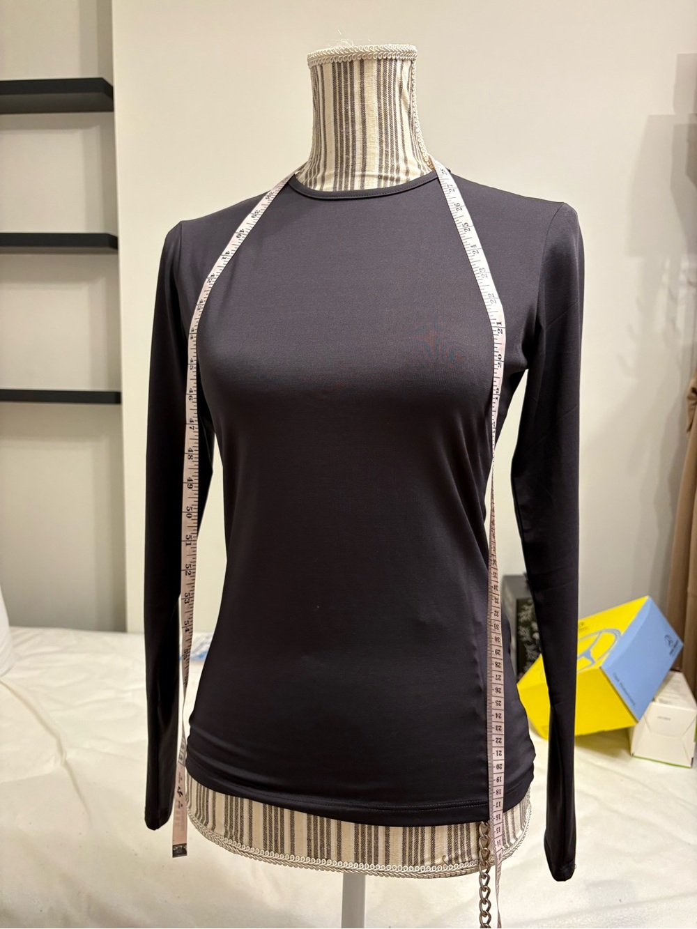 Kiki Riki Women’s Long-Sleeve Crewneck Top - Dark Grey sz L